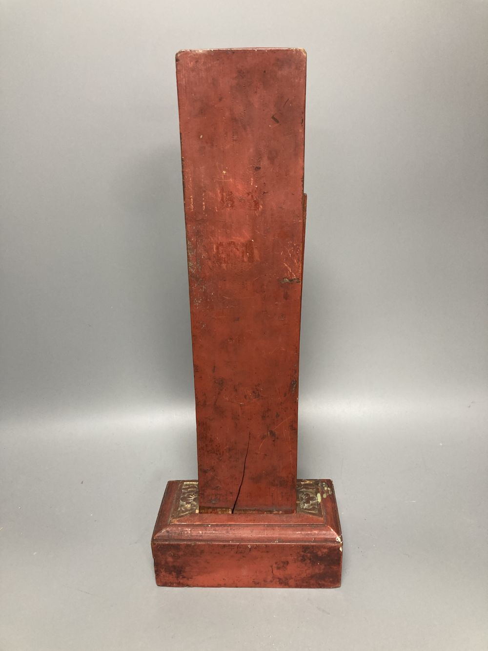 A group of Chinese lacquered wood carvings, tallest 40cm